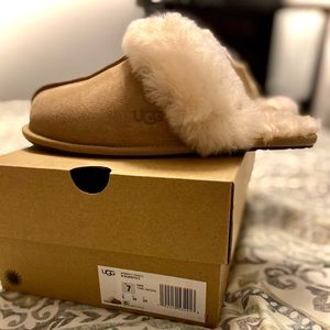 ✖️SOLD✖️ Authentic UGG slippers